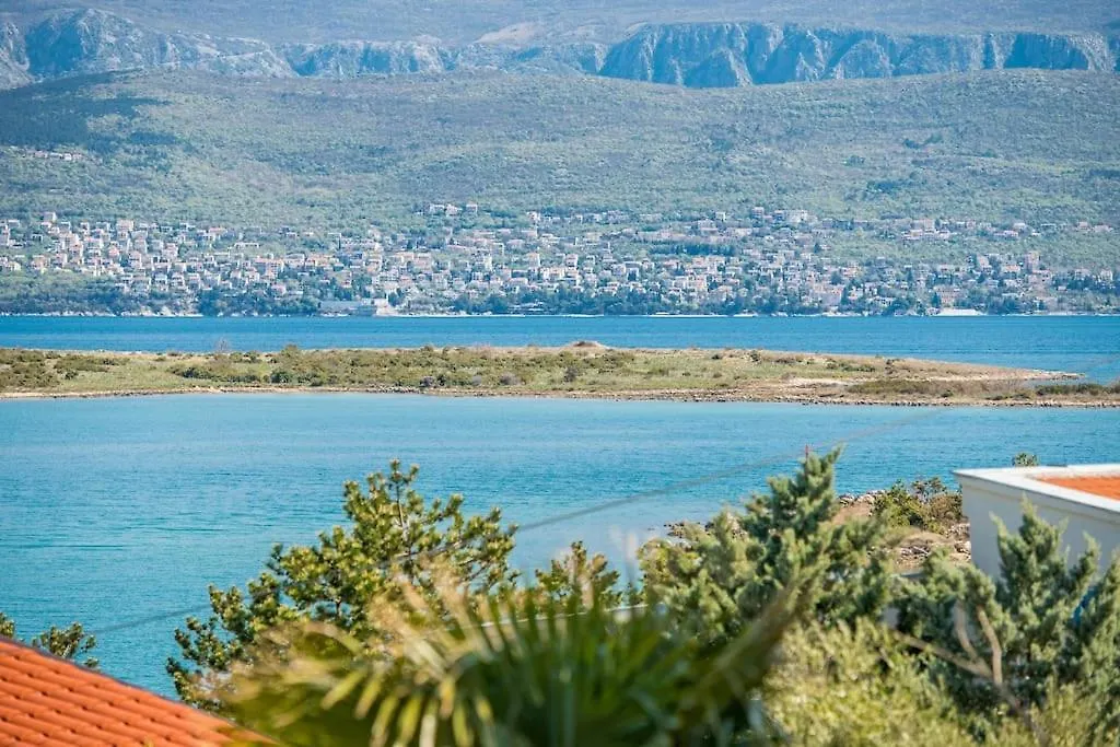 Nice Apartment With Balcony Very Close To The Sea Klimno Croatia